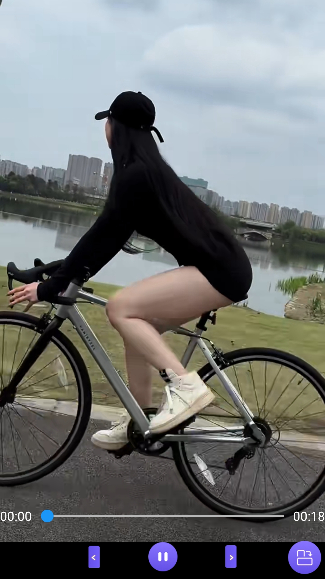 耳光吧老师打女学生耳光截图